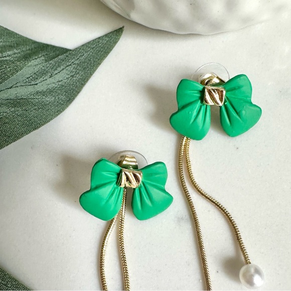 2/$30🌵 Green Bow Earrings Gold Pearl Tassel Fringe Fairy Kawaii Jewelry NEW - Picture 8 of 11